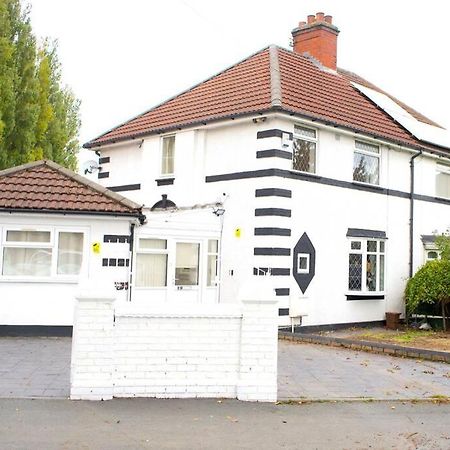 Large & Comfy House In Birmingham, 4 Bedroom,Secured Free Parking ,Free Wifi Exterior photo